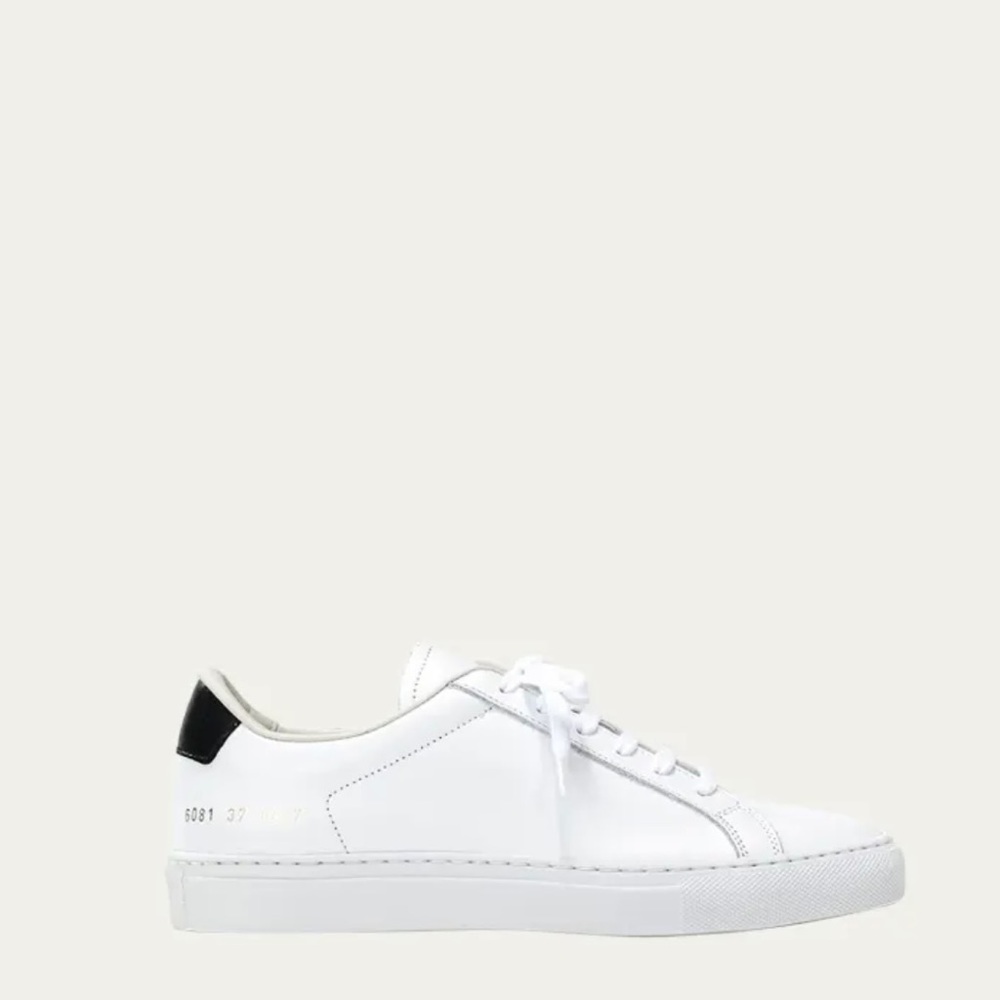 WOMAN BY COMMON PROJECTS